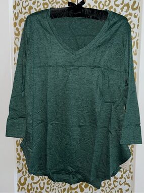 NWT Forest Green V-Neck Long Sleeve Tunic